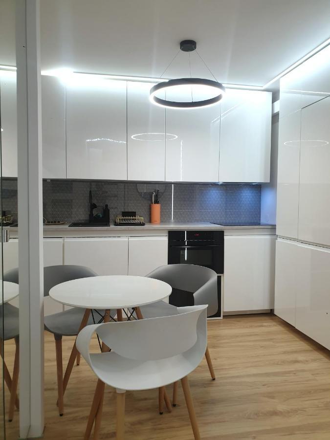 Apartament Airport 132 *